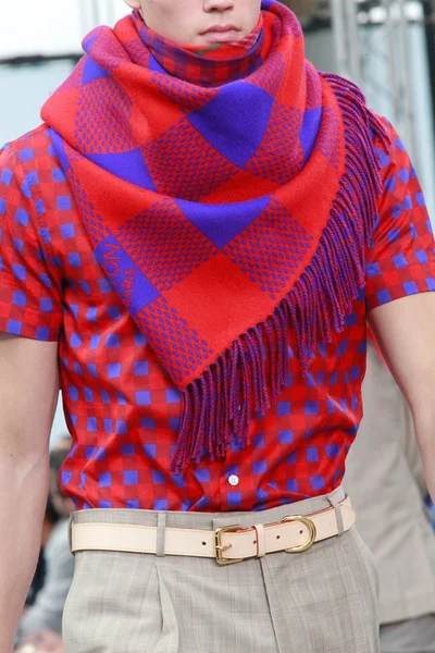 Look 38